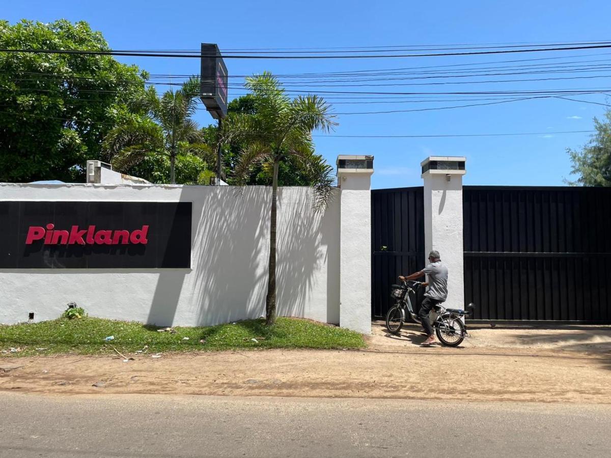 Pink Land Hotel Beruwala Exterior photo
