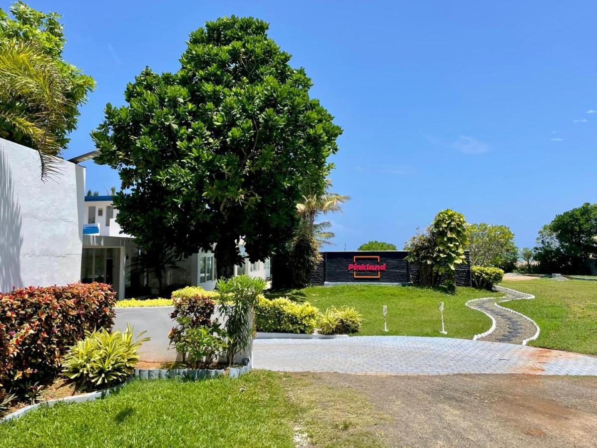 Pink Land Hotel Beruwala Exterior photo